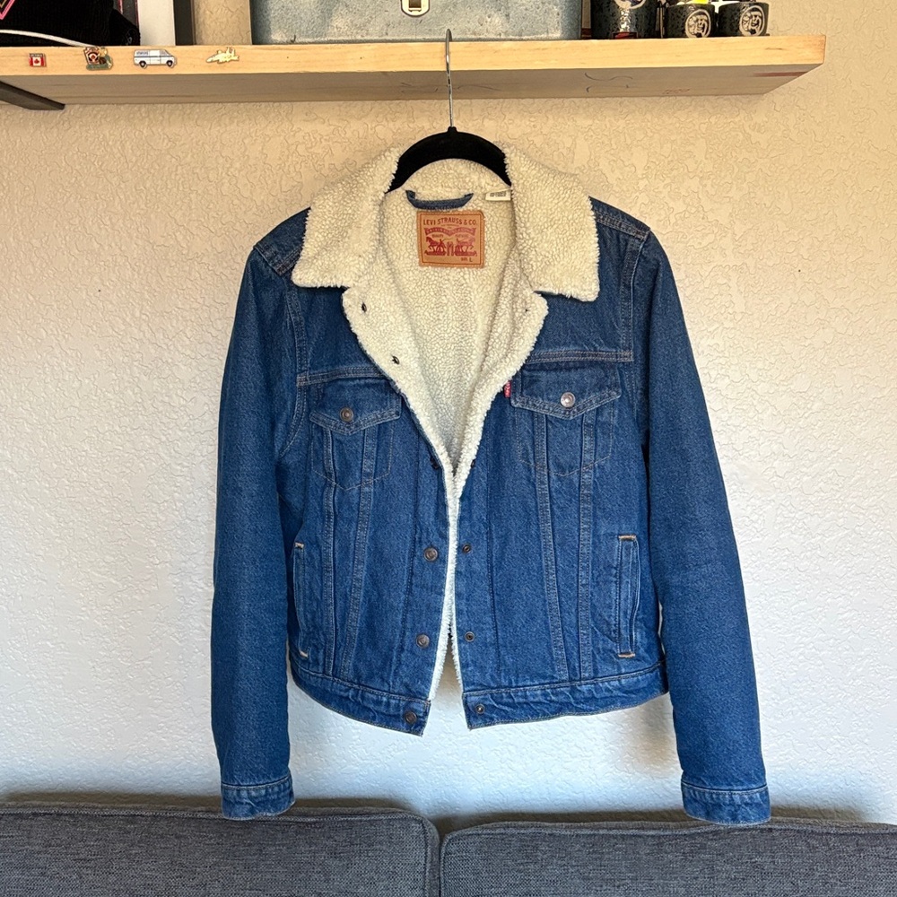 Levi's Dark Denim Jacket with Sherpa Lining